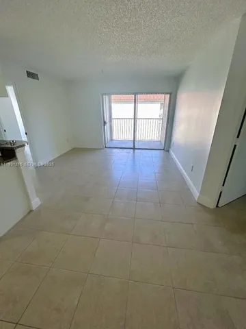 $2,150 | 440 South Park Road, Unit 4303, Hollywood, FL 33021