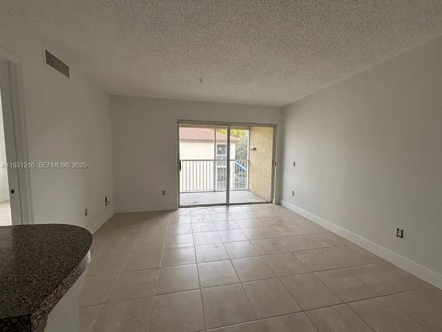 $2,150 | 440 South Park Road, Unit 4303, Hollywood, FL 33021