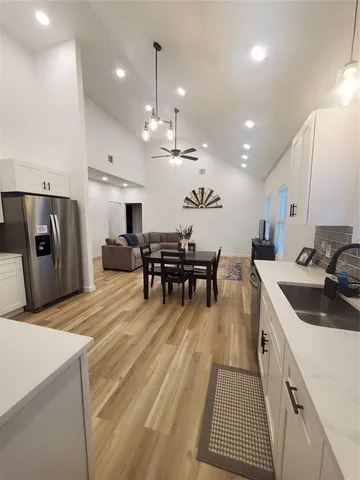 $874,900 | 105 Red Tip Lane, Brenham, TX 77833