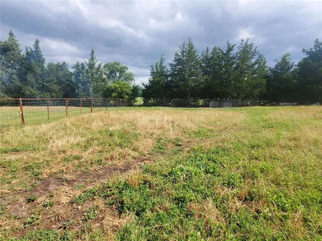 $874,900 | 105 Red Tip Lane, Brenham, TX 77833