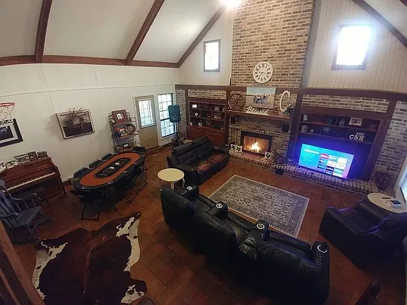 $874,900 | 105 Red Tip Lane, Brenham, TX 77833