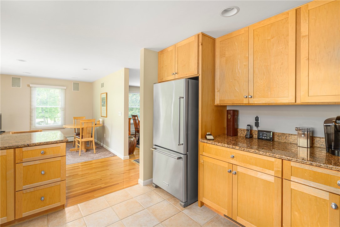 66 Peveril Road Cranston, RI 02921 - Photo 24 of 48 Gallery Image 24