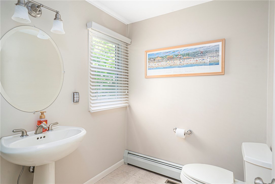 66 Peveril Road Cranston, RI 02921 - Photo 28 of 48 Gallery Image 28