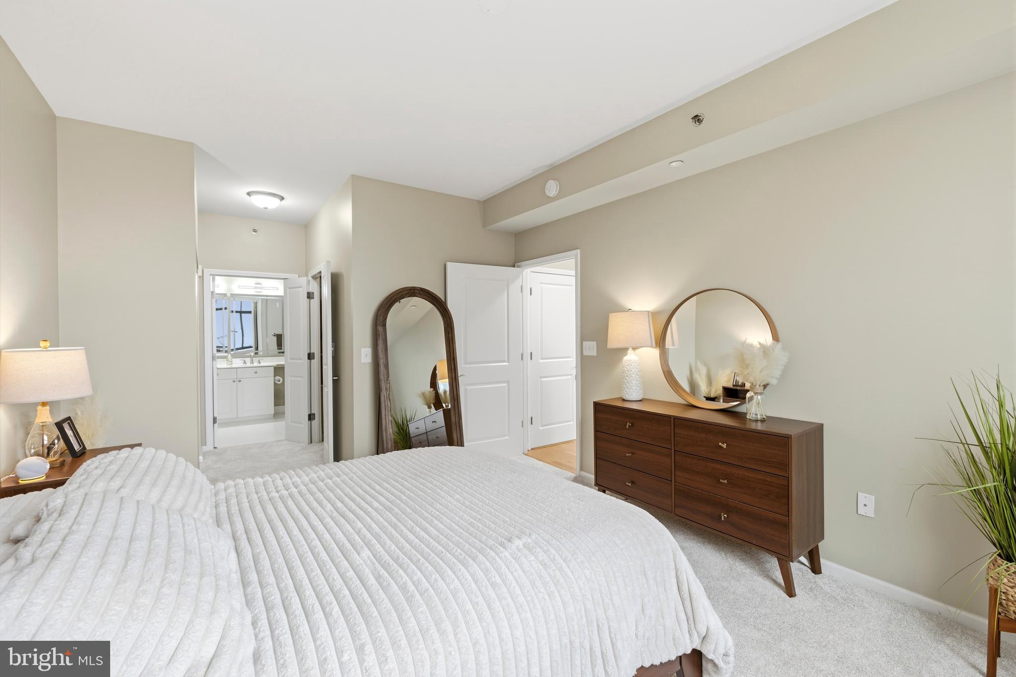 11700 Old Georgetown Road, Unit 910 North Bethesda, MD 20852 - Photo 19 of 36