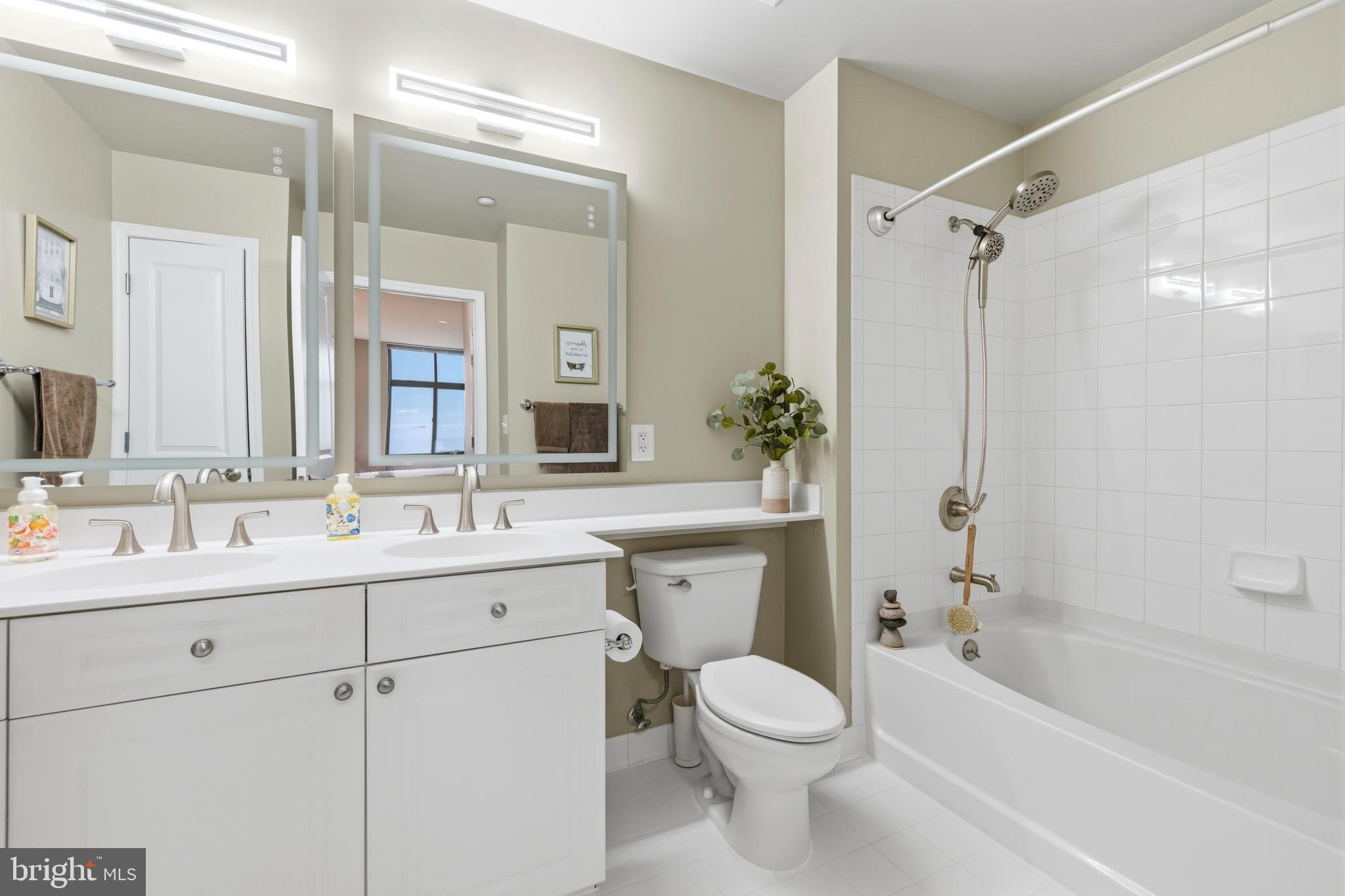 11700 Old Georgetown Road, Unit 910 North Bethesda, MD 20852 - Photo 24 of 36
