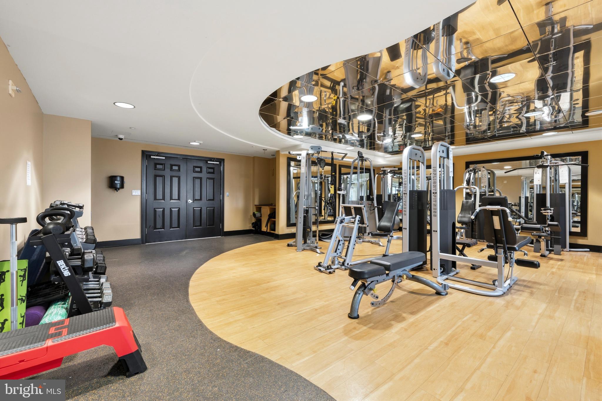 11700 Old Georgetown Road, Unit 910 North Bethesda, MD 20852 - Photo 30 of 36