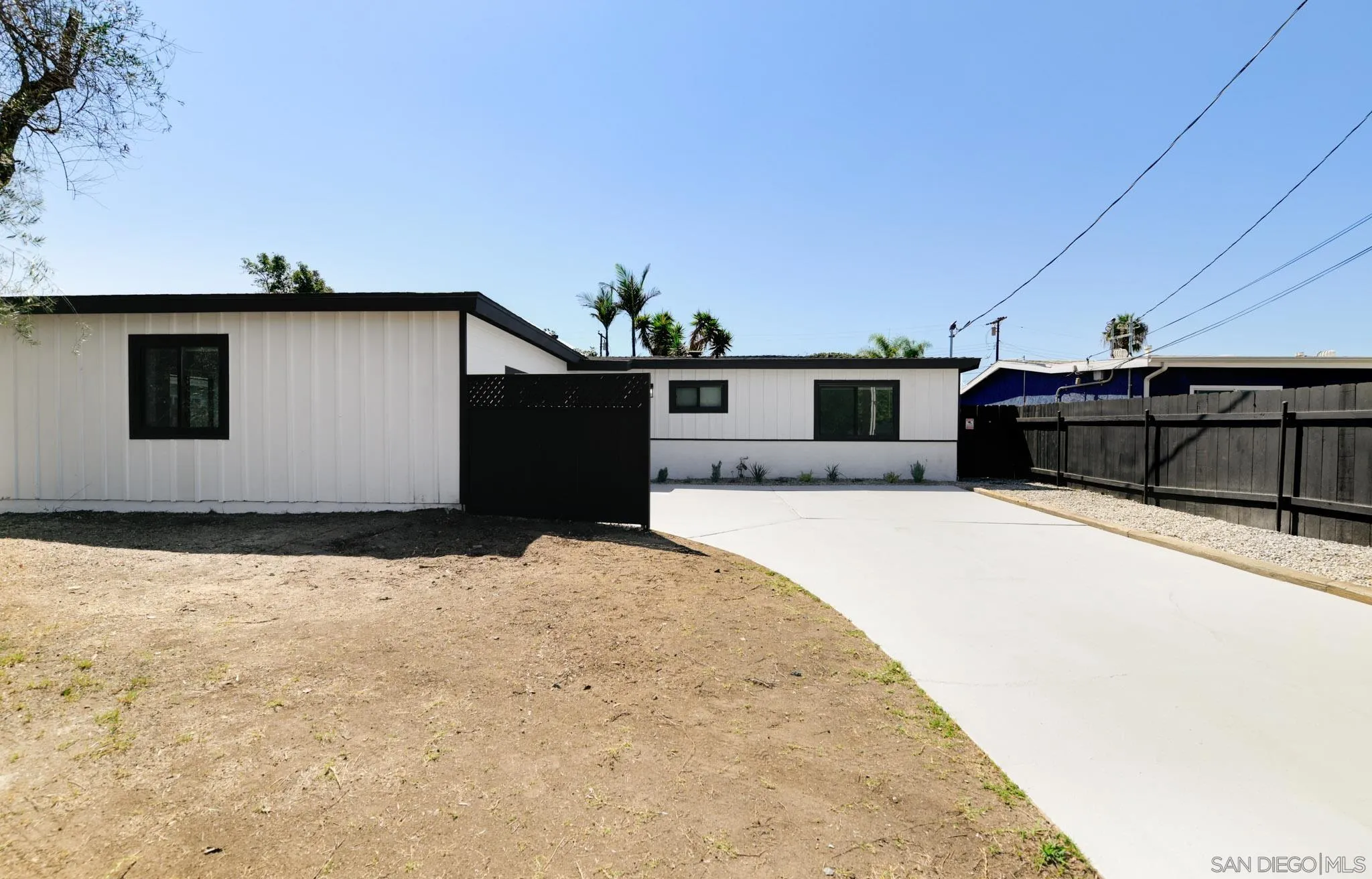 9125 Akard Street Spring Valley, CA 91977 - Photo 25 of 25 a view of a terrace