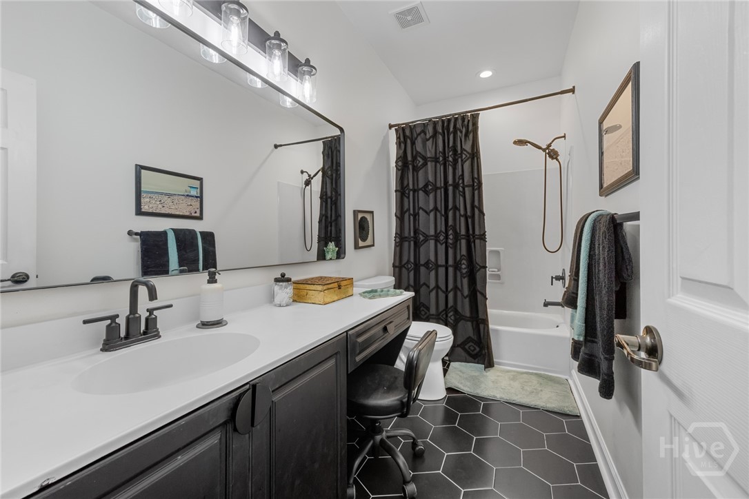 323 Olde Towne Road Savannah, GA 31410 - Photo 33 of 44