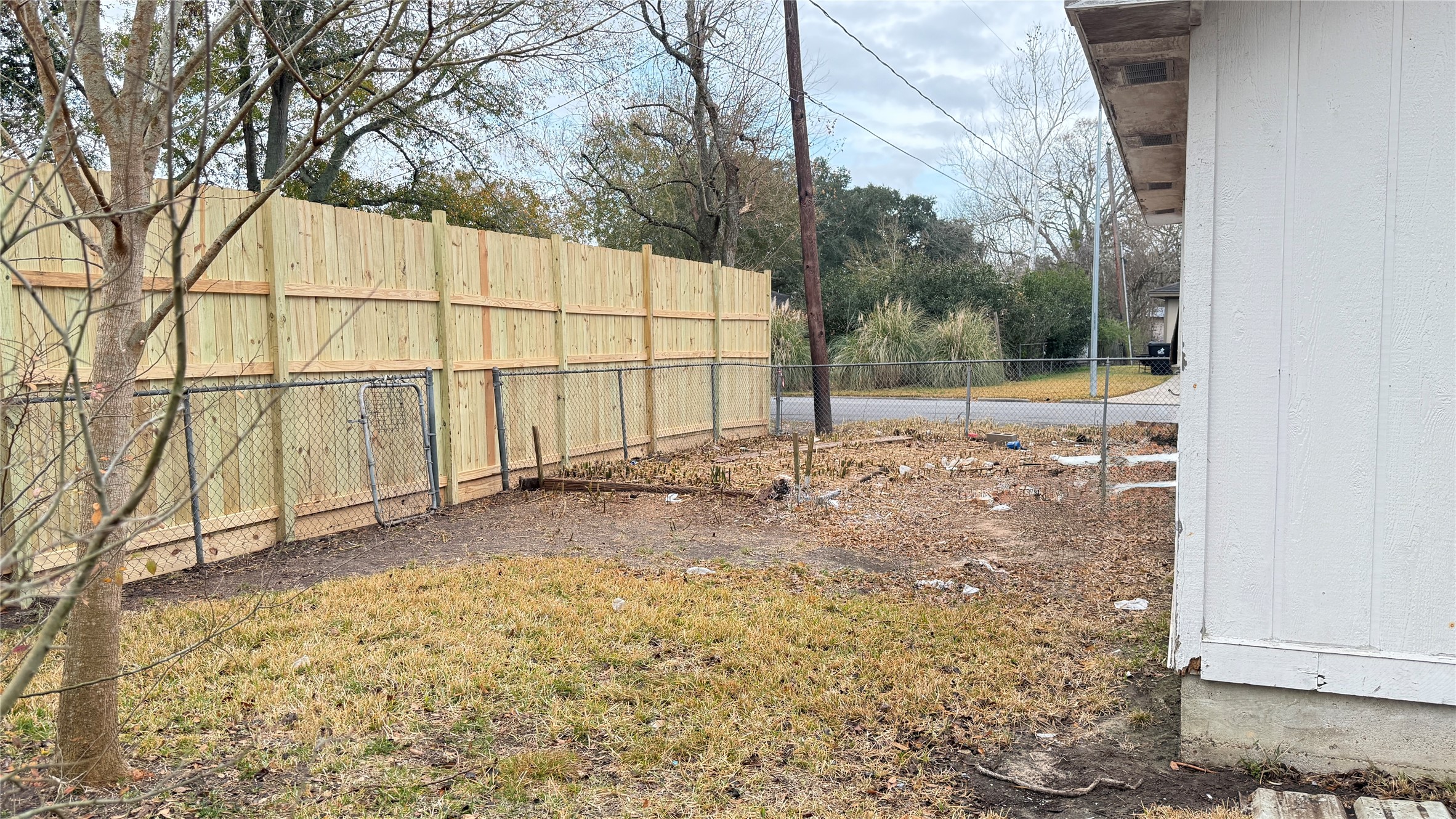 4202 Junker Street Rosenberg, TX 77471 - Photo 19 of 20 a view of a backyard of the house