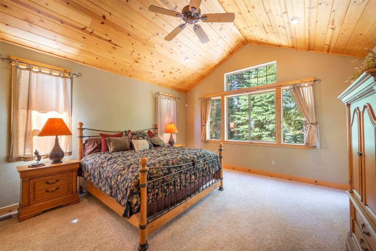14522 Tyrol Road Truckee, CA 96161 - Photo 10 of 20 Gallery Image 10
