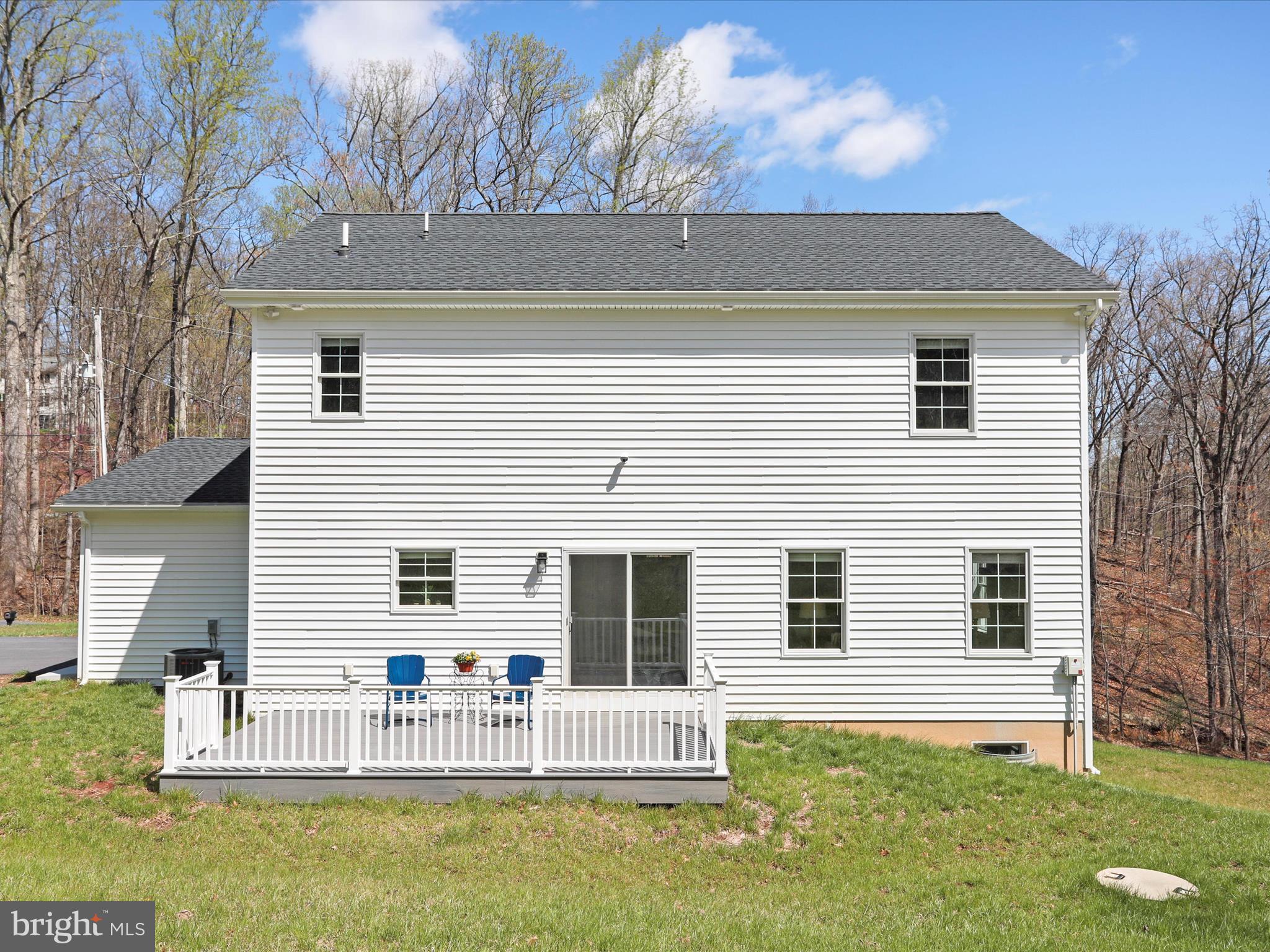 19 Spring Trail Fairfield, PA 17320 - Photo 55 of 71 a front view of a house with a garden