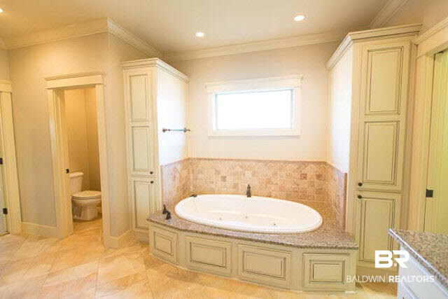 9935 Bella Drive Daphne, AL 36526 - Photo 19 of 34 Master Tub