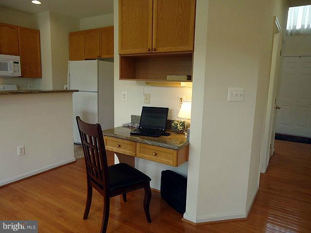 6131 Deer Ridge Trail Springfield, VA 22150 - Photo 16 of 24 Kitchen