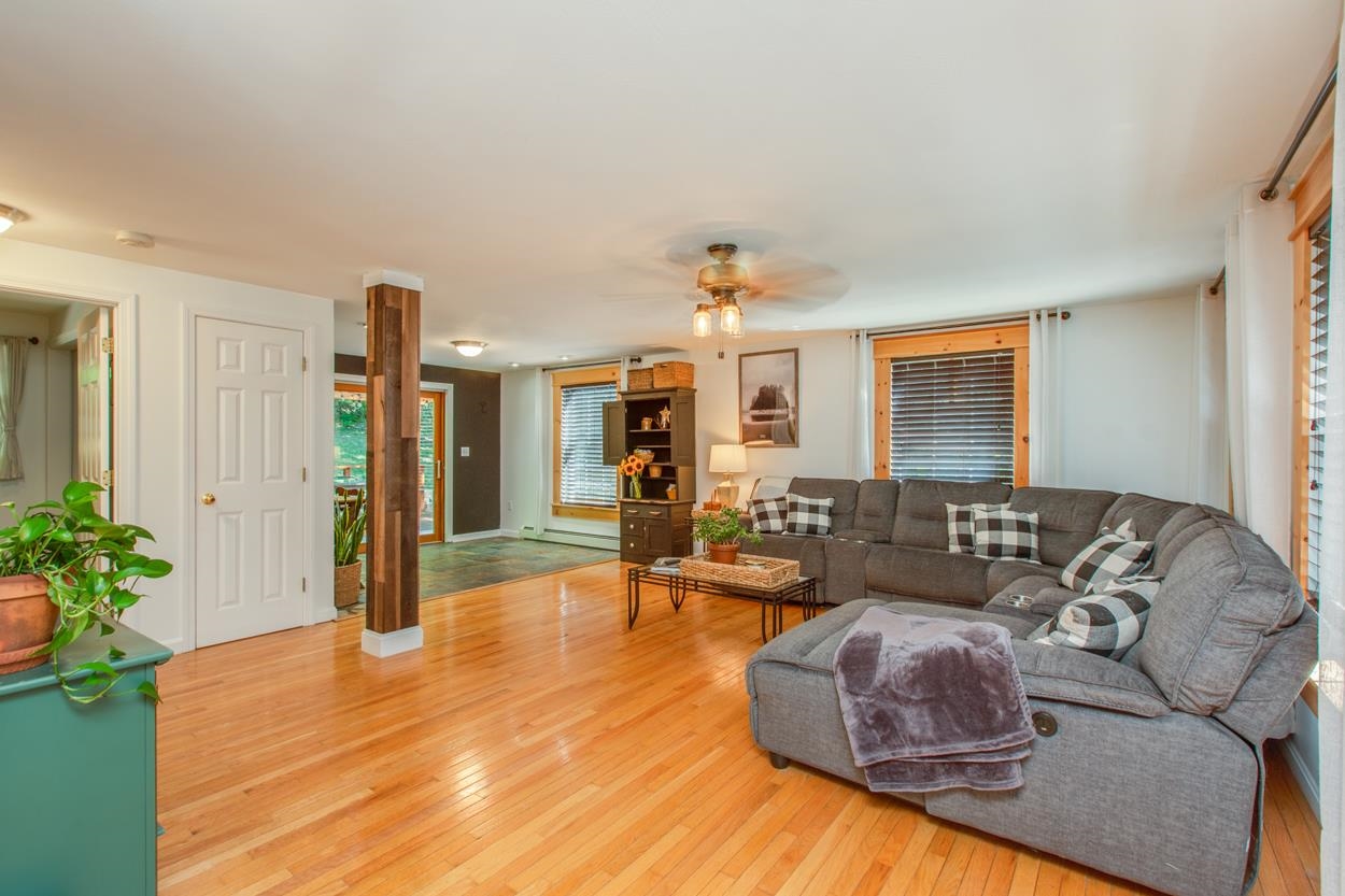 2 Stratton Lane Raymond, NH 03077 - Photo 20 of 40