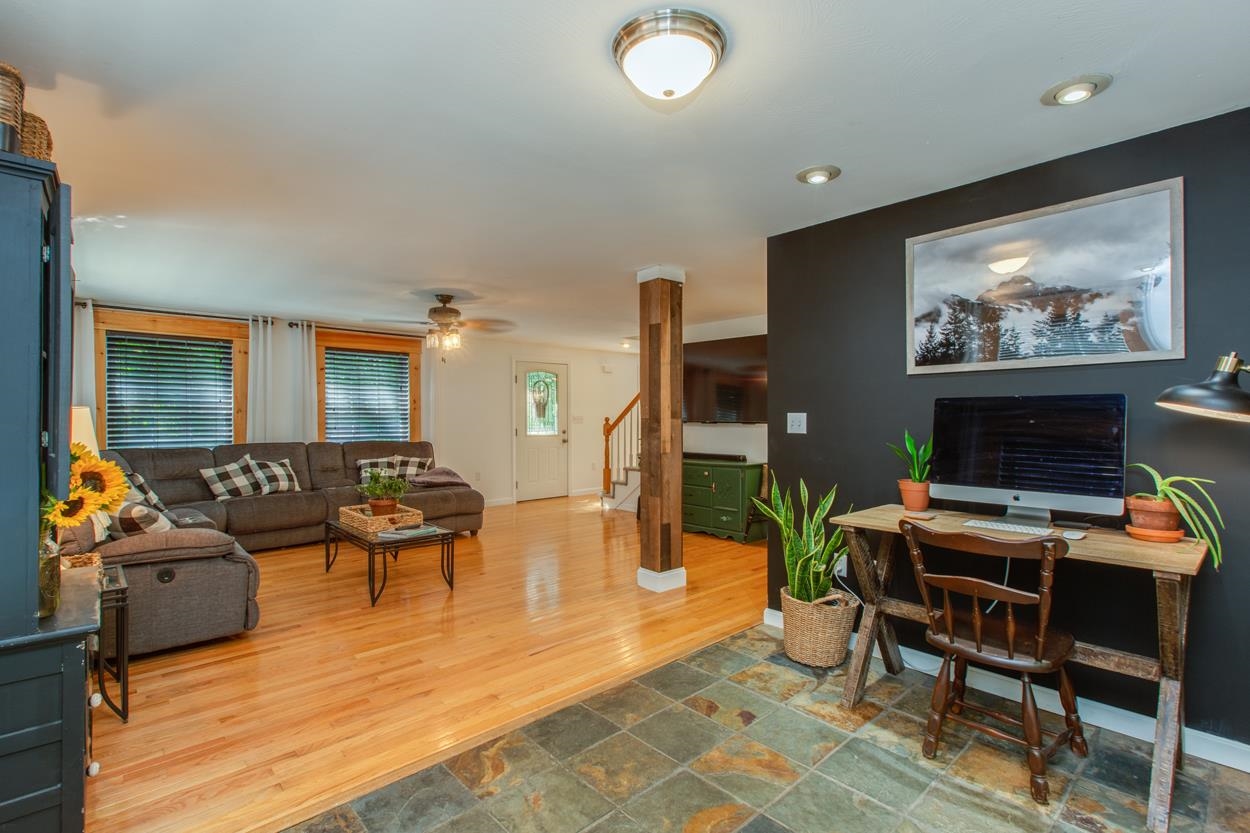 2 Stratton Lane Raymond, NH 03077 - Photo 23 of 40