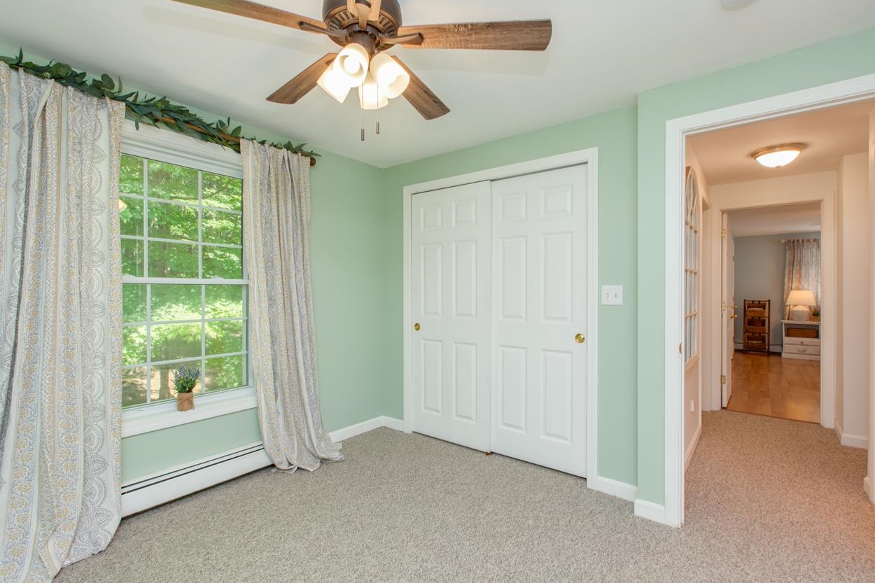 2 Stratton Lane Raymond, NH 03077 - Photo 37 of 40