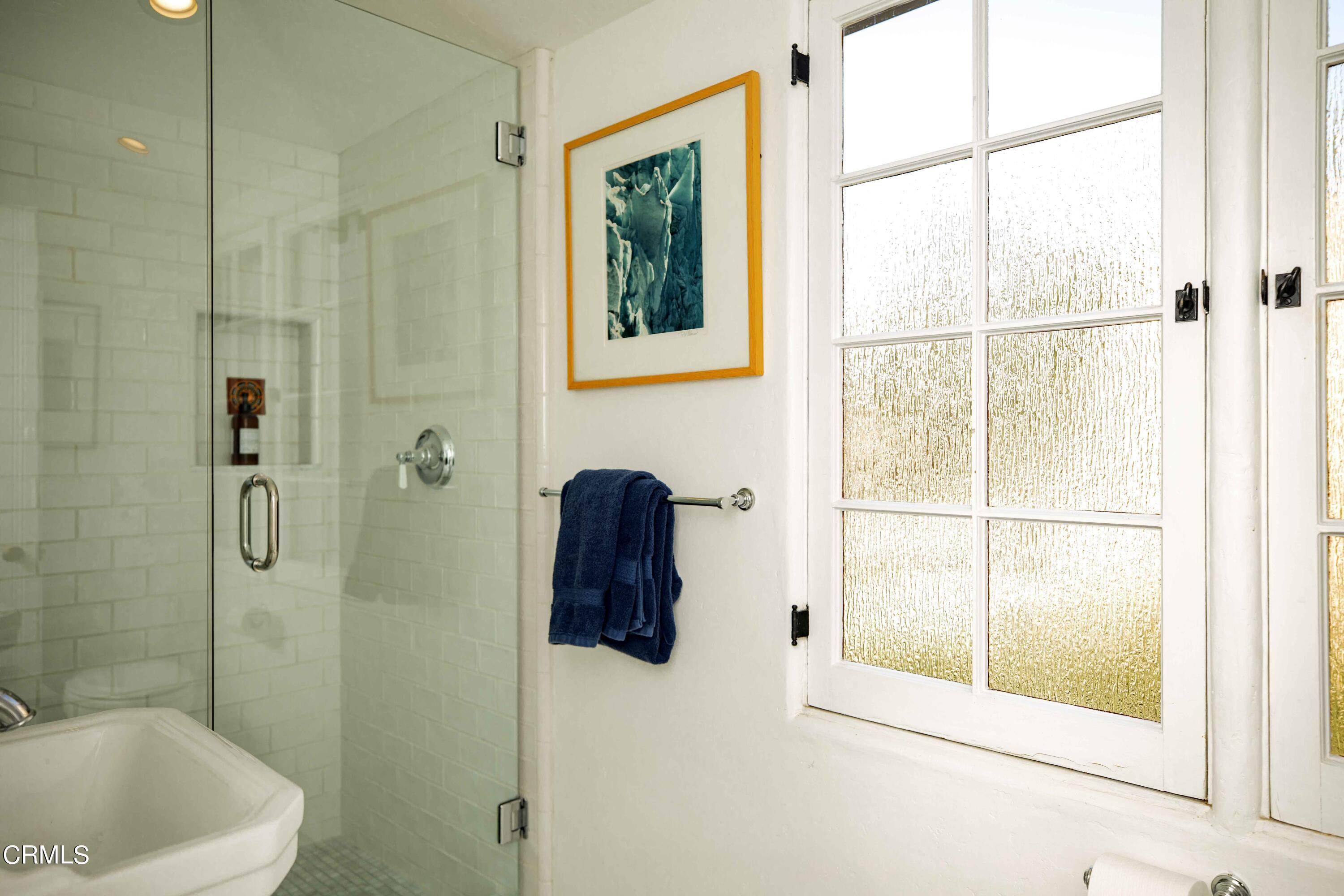 426 South Berkeley Avenue Pasadena, CA 91107 - Photo 20 of 32 a bathroom with a shower