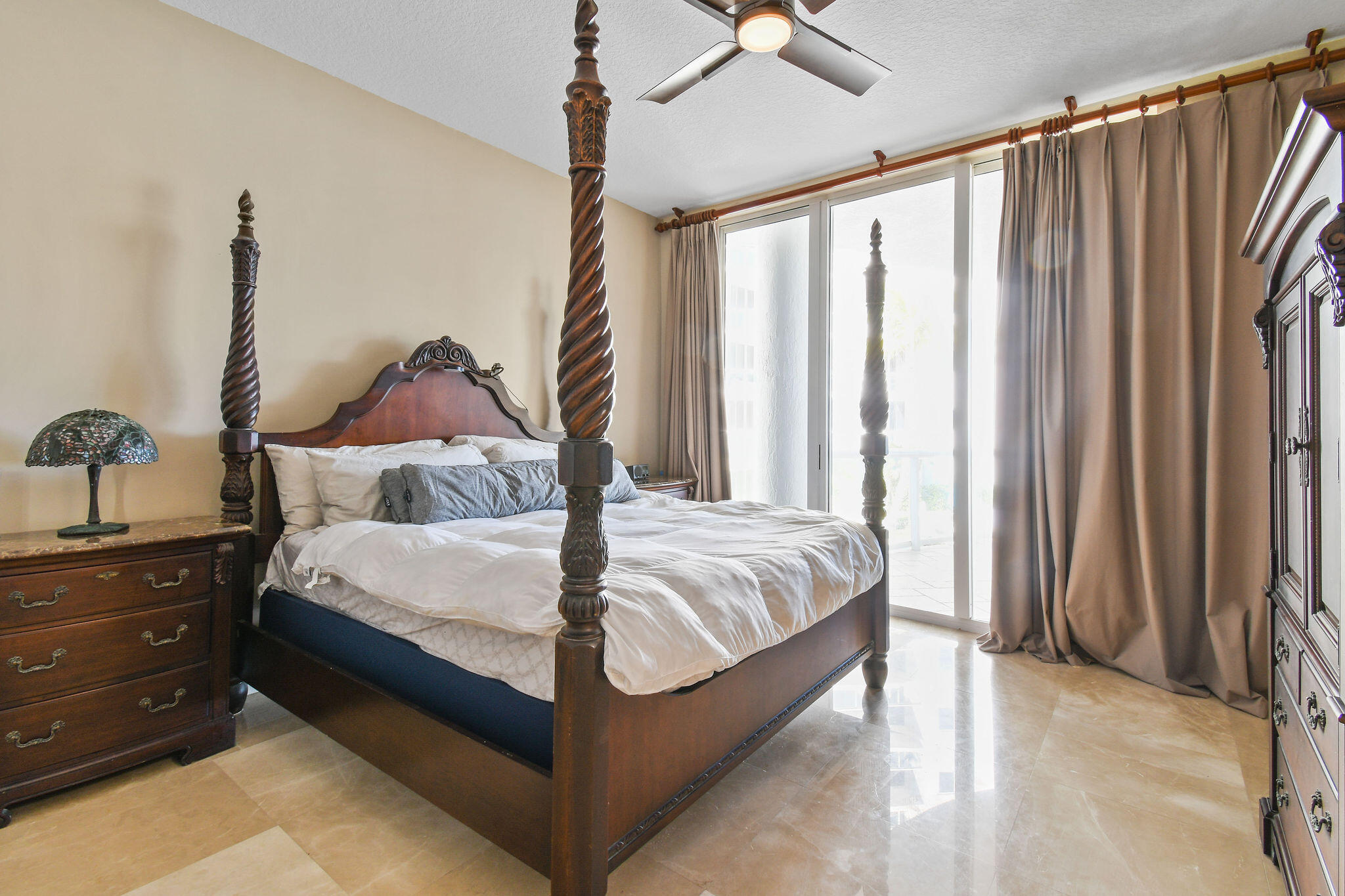 4600 North Ocean Drive, Unit 405 Singer Island, FL 33404 - Photo 19 of 66 4600NOceanDr#405_37