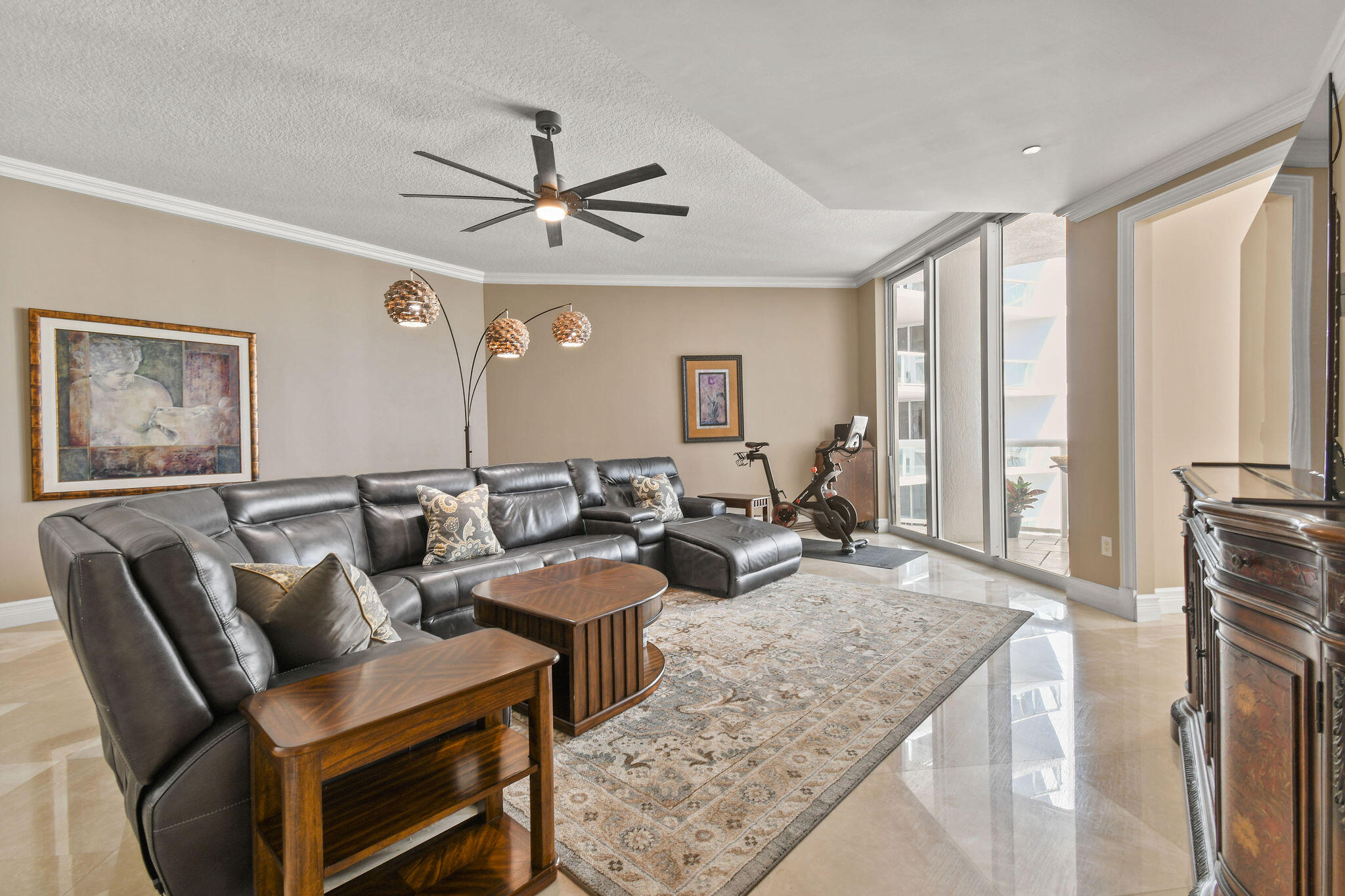 4600 North Ocean Drive, Unit 405 Singer Island, FL 33404 - Photo 6 of 66 4600NOceanDr#405_04