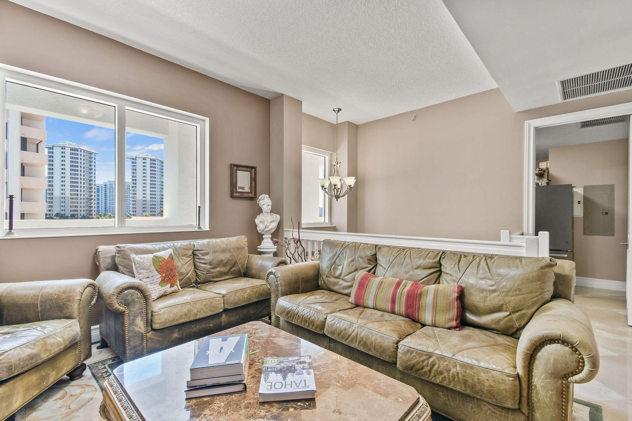 4600 North Ocean Drive, Unit 405 Singer Island, FL 33404 - Photo 9 of 66 4600NOceanDr#405_13