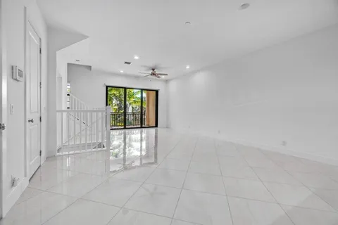 $830,000 | 7115 Edison Place, Palm Beach Gardens, FL 33418