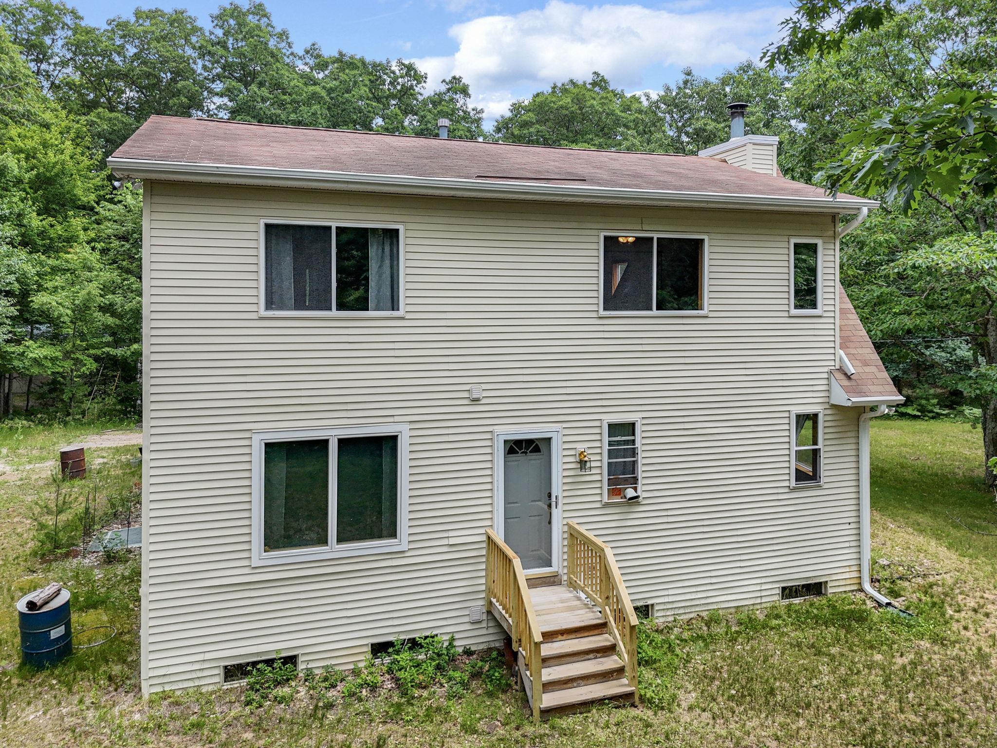 9650 Silny Road Interlochen, MI 49643 - Photo 5 of 40