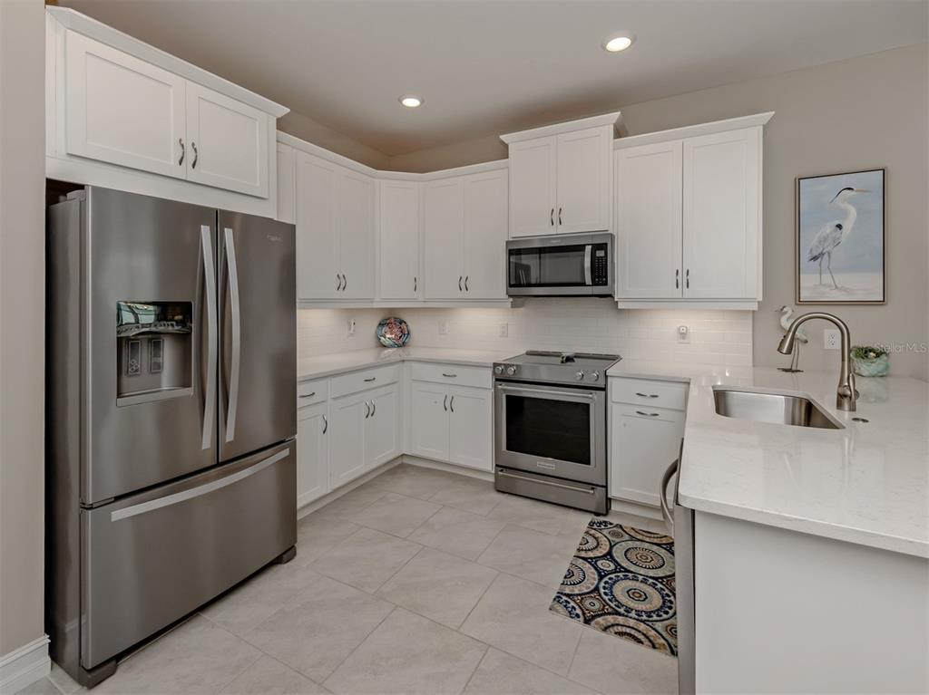 749 Ibiza Loop Venice, FL 34292 - Photo 13 of 61