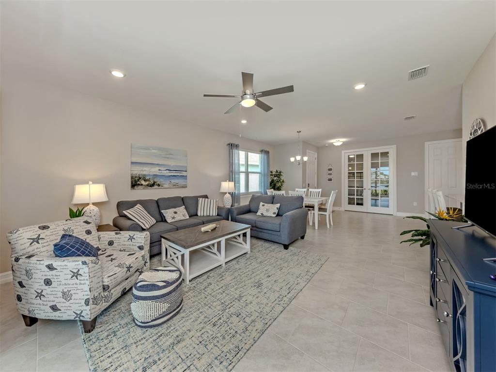 749 Ibiza Loop Venice, FL 34292 - Photo 9 of 61