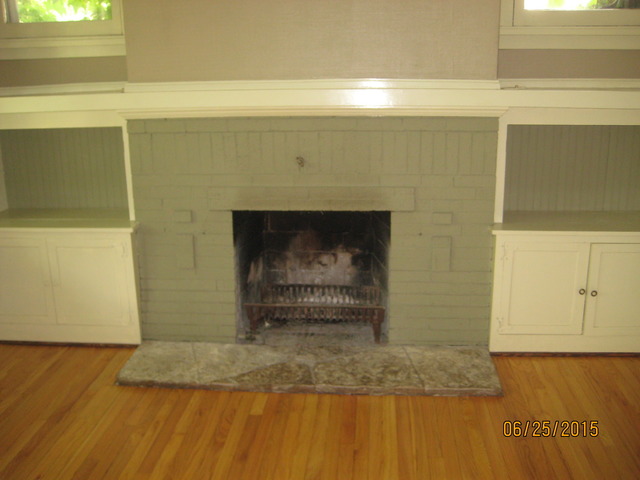 132 North Delaplaine Road Riverside, IL 60546 - Photo 3 of 12