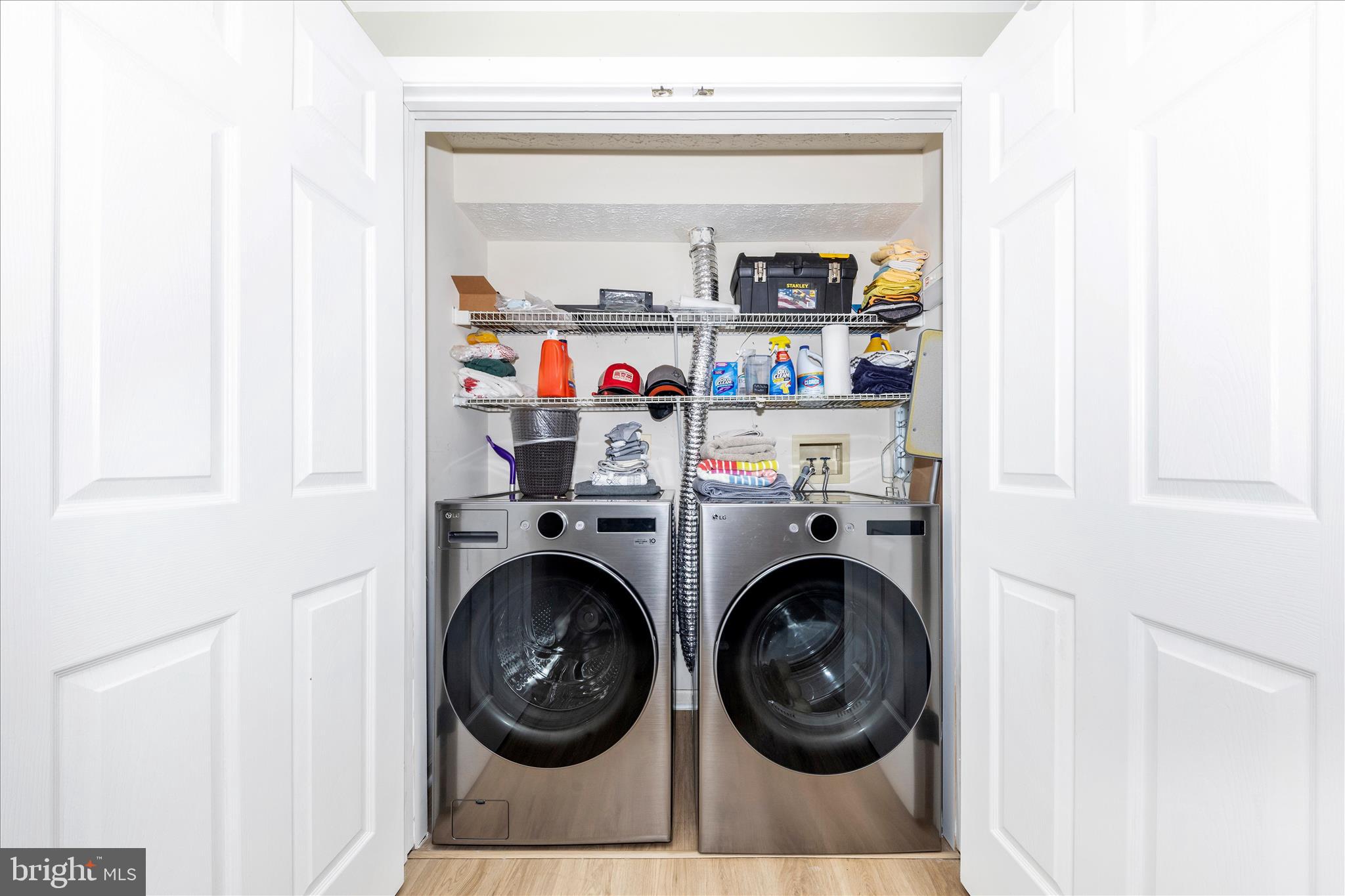 2902 Clovercrest Way Olney, MD 20832 - Photo 5 of 39 Laundry