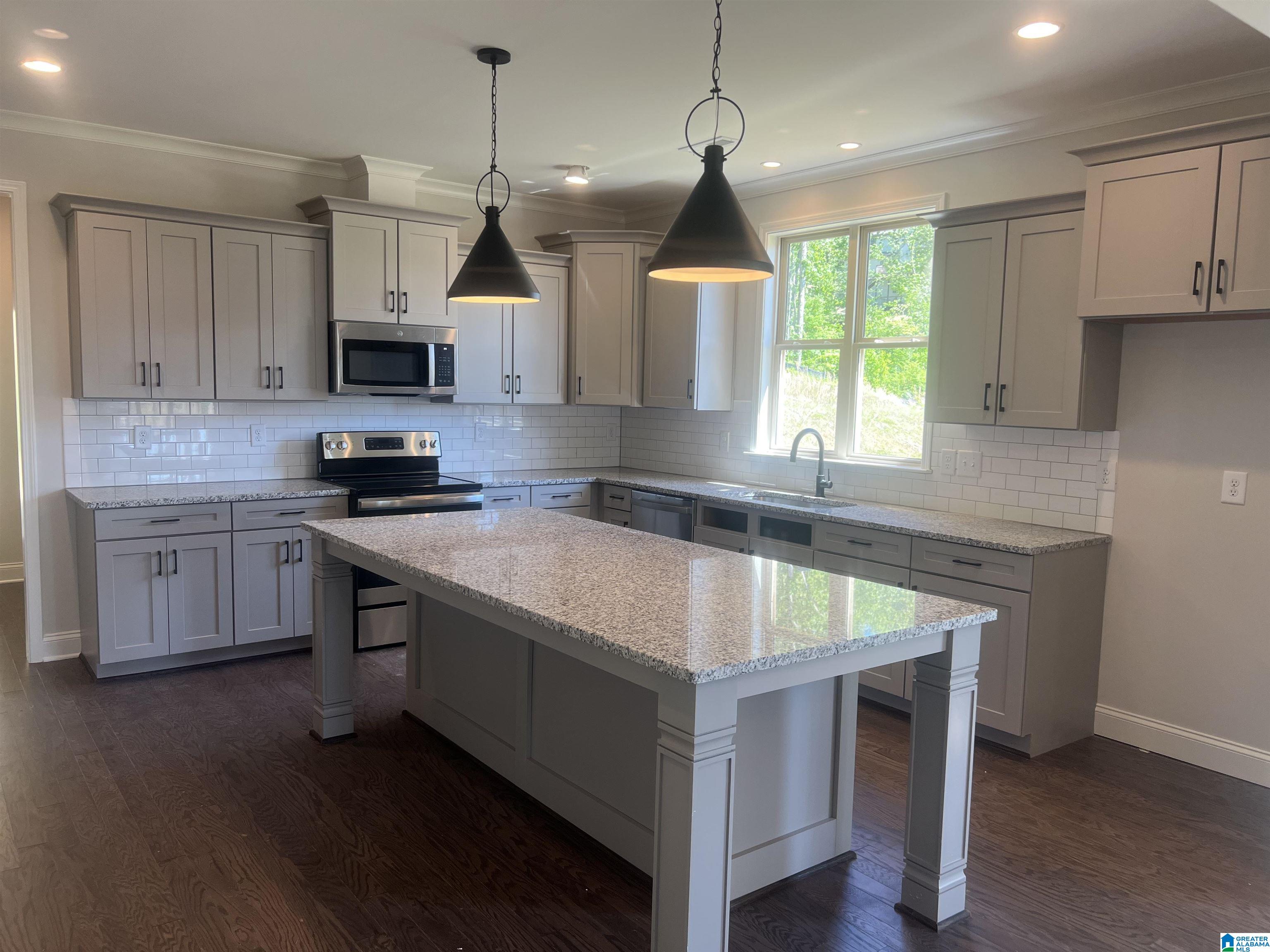 517 Ramsgate Drive Alabaster, AL 35114 - Photo 12 of 16