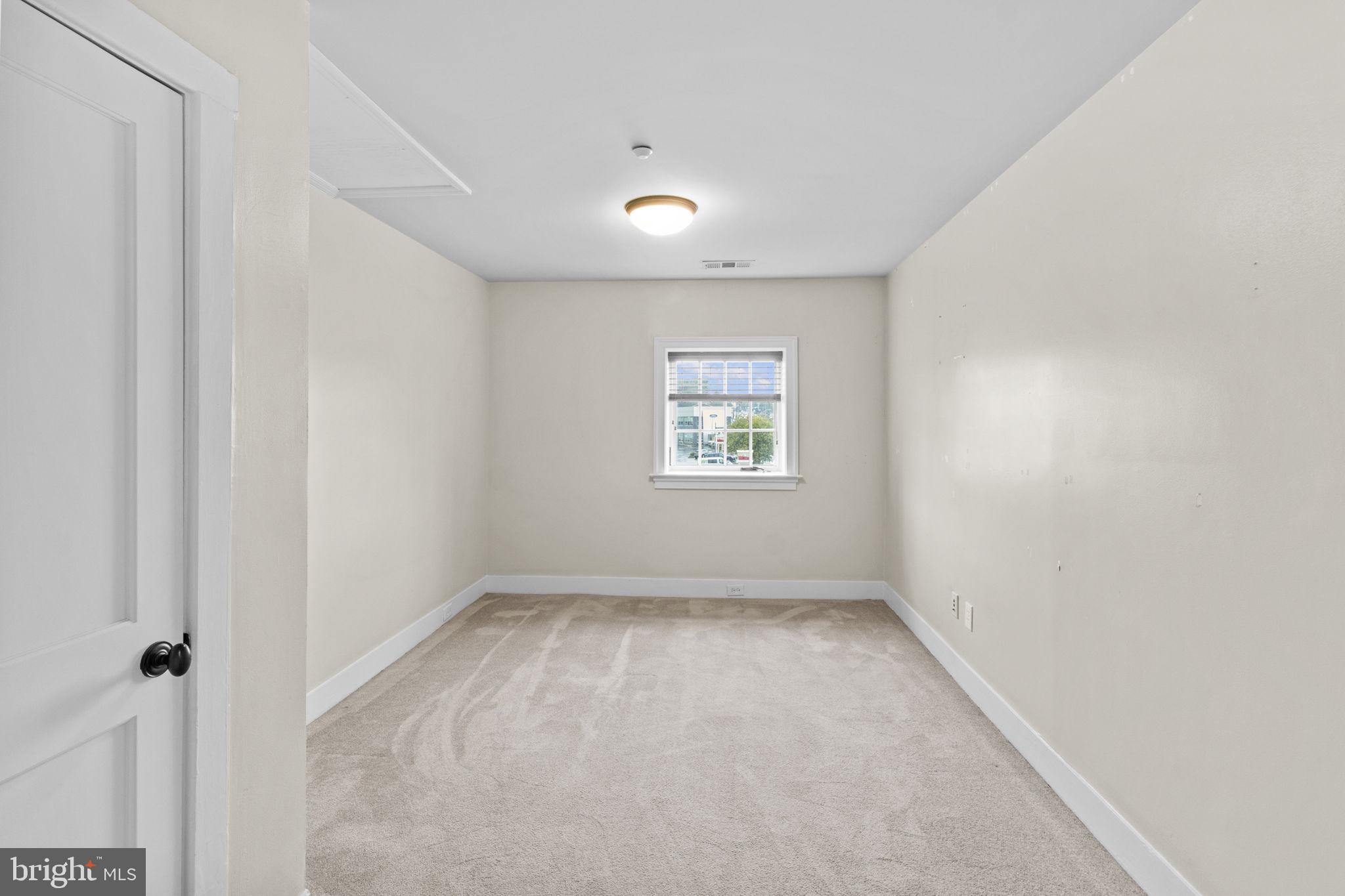 6 South Valley Road, Unit D Paoli, PA 19301 - Photo 18 of 25 Primary