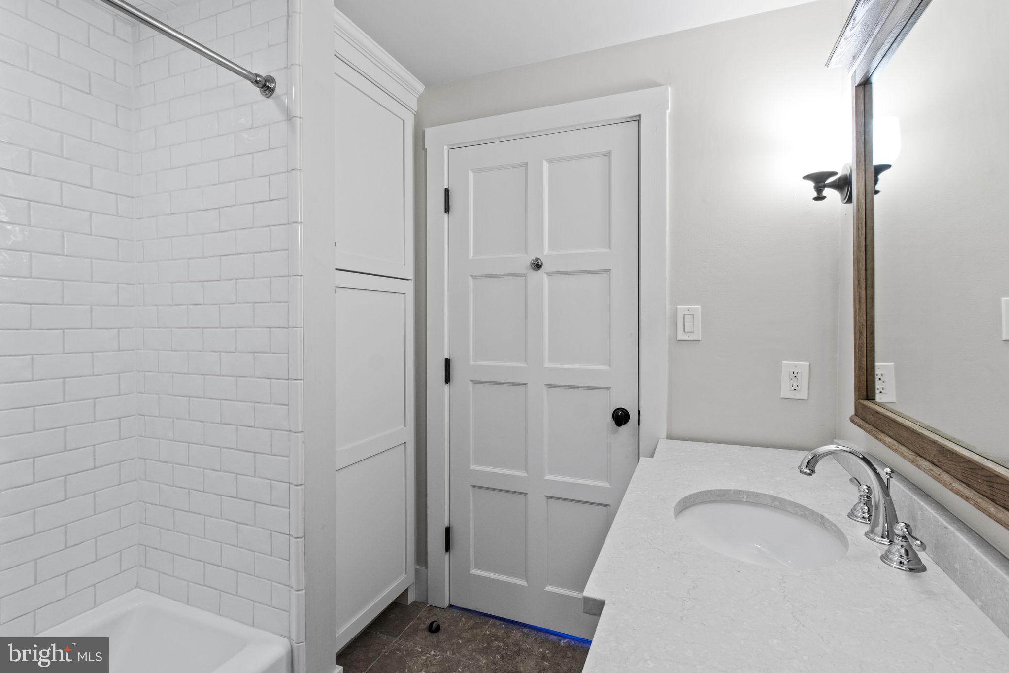 6 South Valley Road, Unit D Paoli, PA 19301 - Photo 20 of 25 En Suite Bath