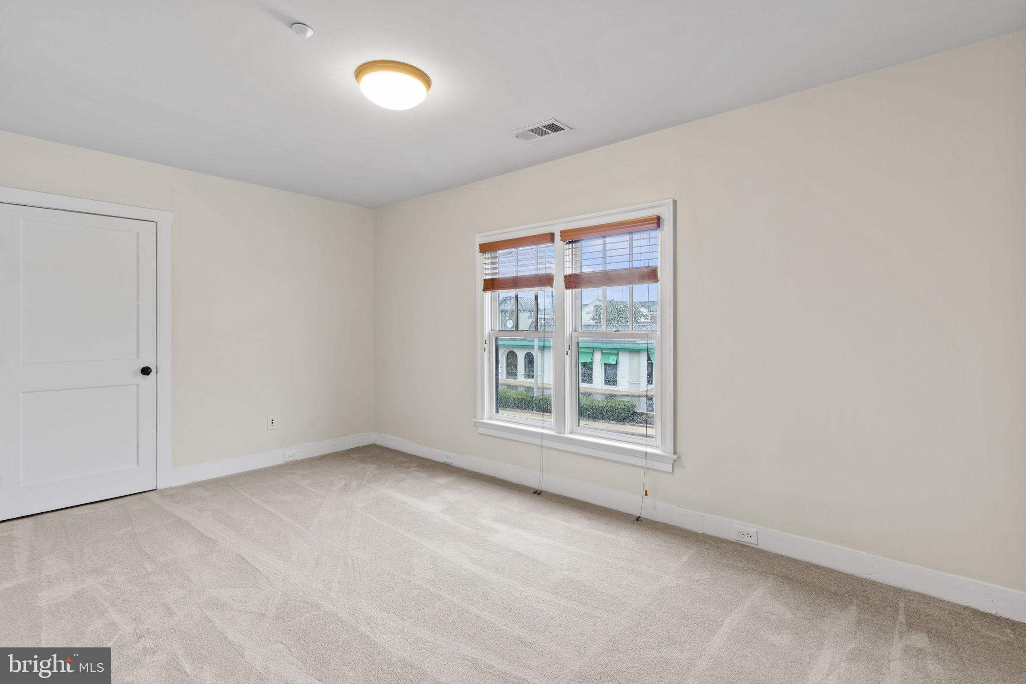 6 South Valley Road, Unit D Paoli, PA 19301 - Photo 8 of 25 Living Room