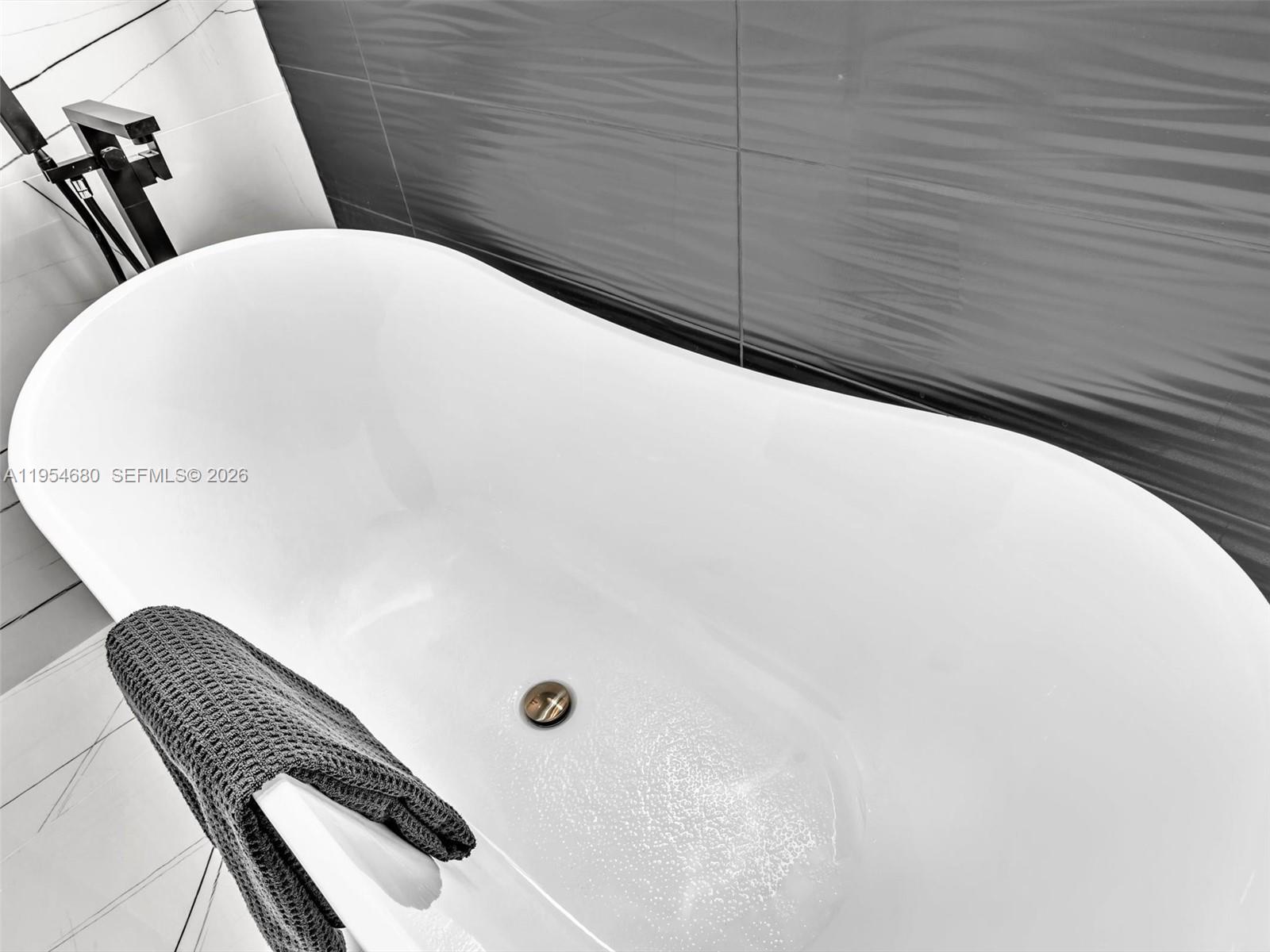 1937 Southwest 16th Avenue Miami, FL 33145 - Photo 17 of 52