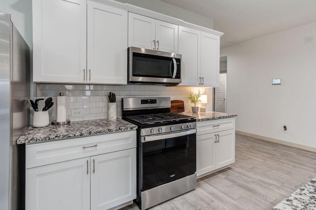 2901 134th Street Lubbock, TX 79423 - Photo 9 of 29 kitchen8
