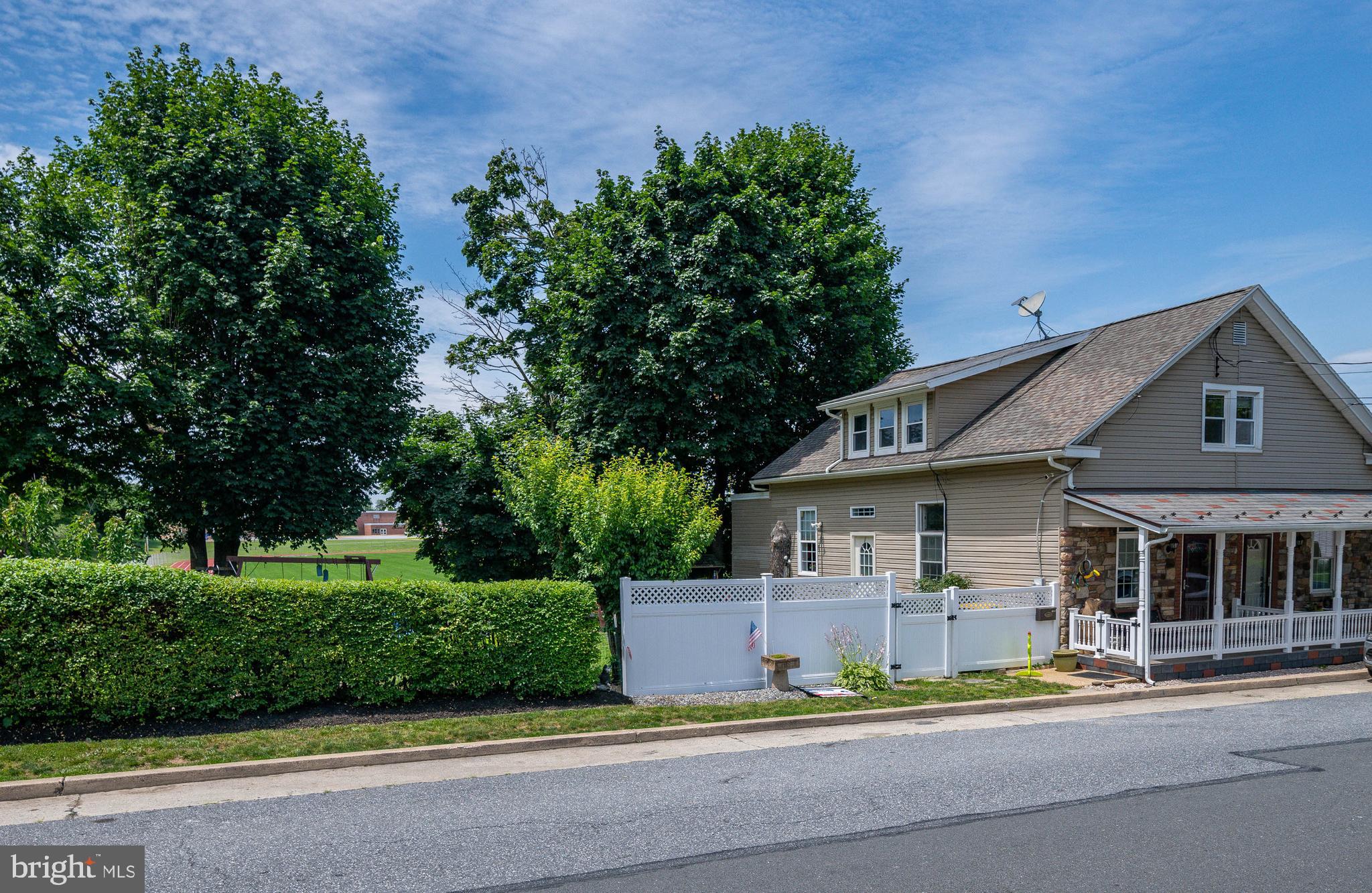 150 Spohn Road Reading, PA 19608 - Photo 3 of 28 Gallery Image 3
