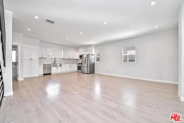 $2,900,000 | 1143 Irolo Street, Los Angeles, CA 90006