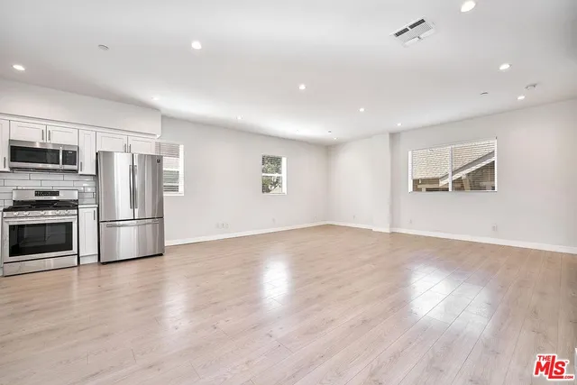 $2,900,000 | 1143 Irolo Street, Los Angeles, CA 90006