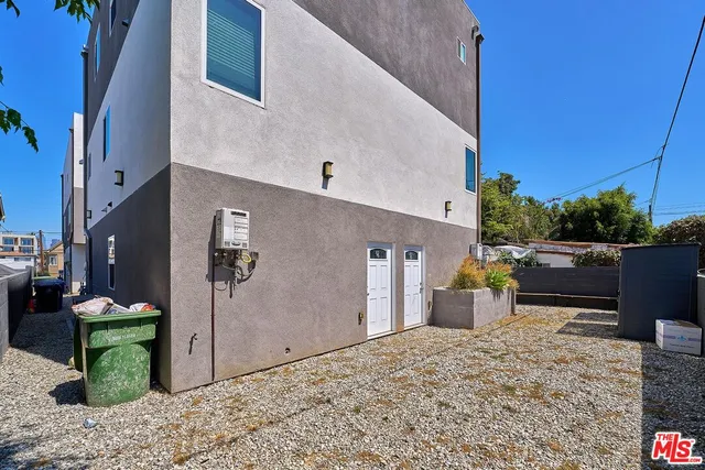 $2,900,000 | 1143 Irolo Street, Los Angeles, CA 90006