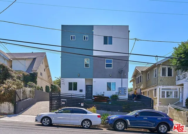 $2,900,000 | 1143 Irolo Street, Los Angeles, CA 90006