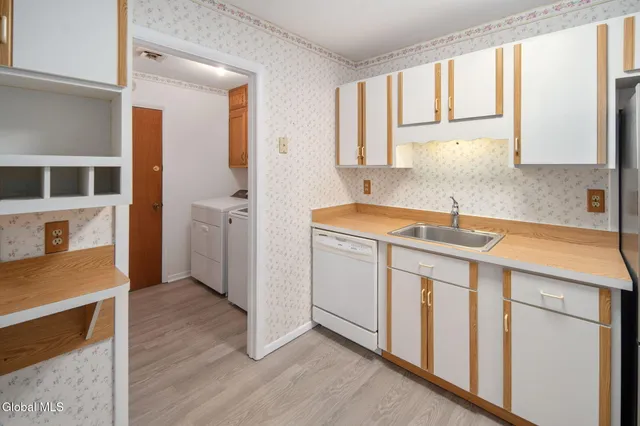 $2,185 | 4 Sugarbush Road, Clifton Park, NY 12065