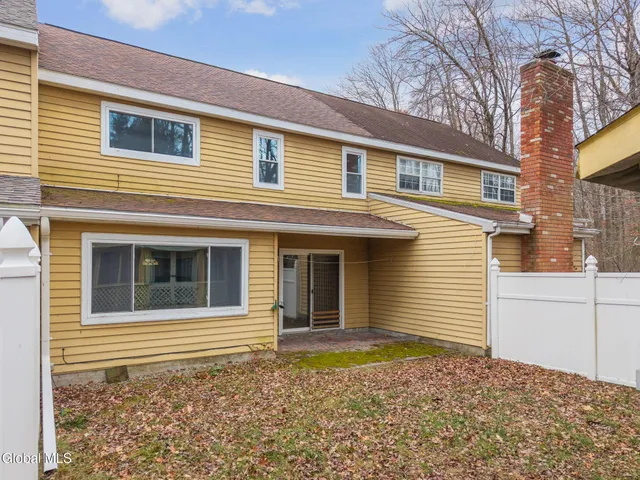 $2,185 | 4 Sugarbush Road, Clifton Park, NY 12065