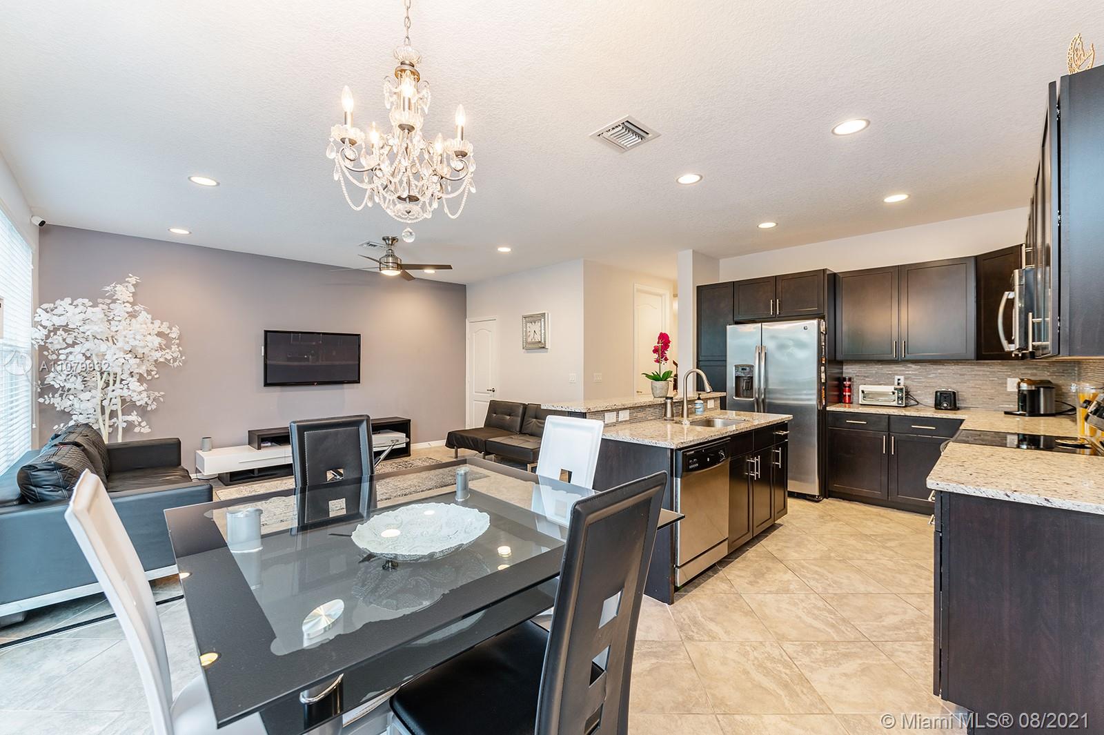 5218 Southwest 78th Terrace Davie, FL 33328 - Photo 16 of 41