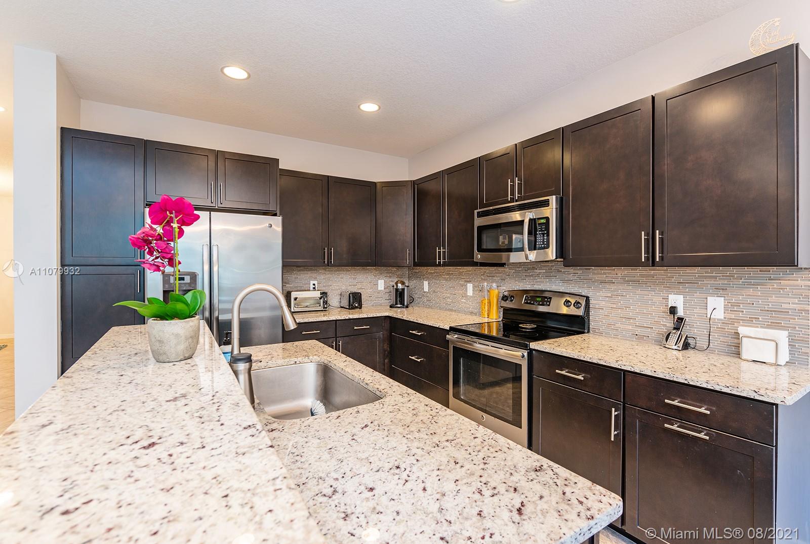 5218 Southwest 78th Terrace Davie, FL 33328 - Photo 18 of 41