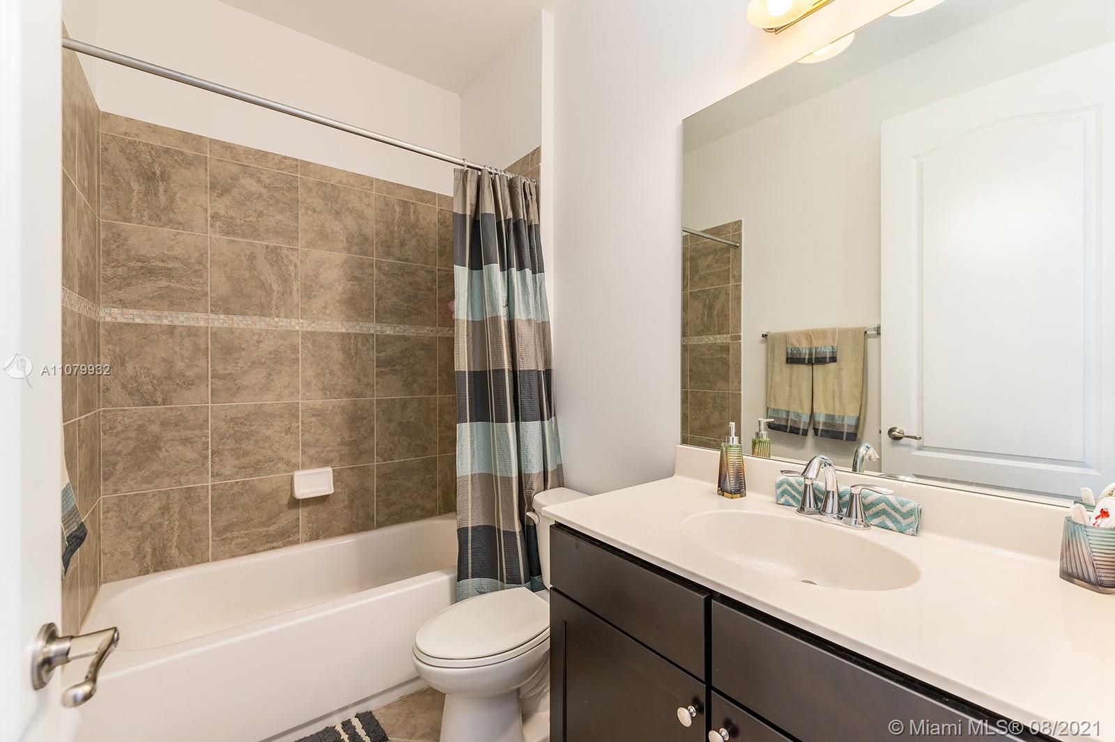 5218 Southwest 78th Terrace Davie, FL 33328 - Photo 24 of 41