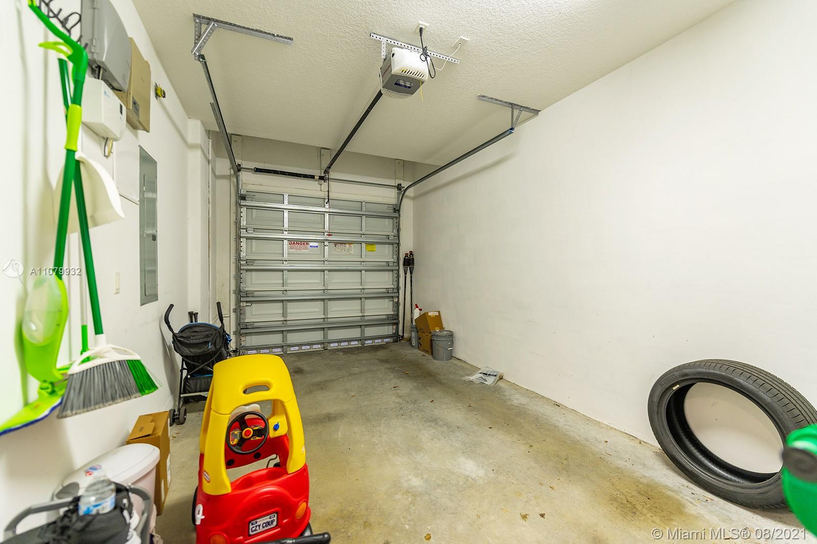 5218 Southwest 78th Terrace Davie, FL 33328 - Photo 34 of 41