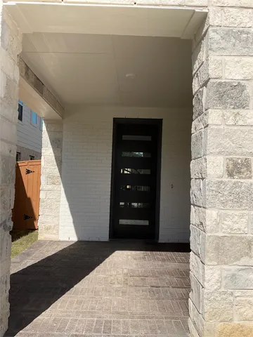 a view of an entryway