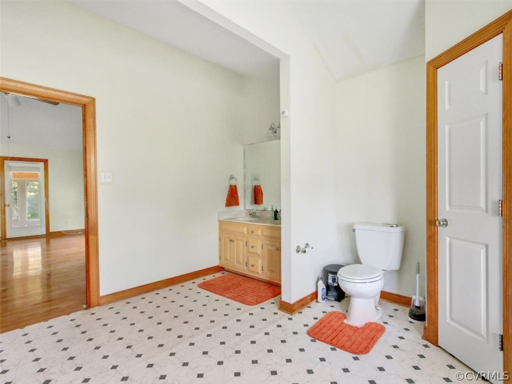 22957 Cabin Point Road Disputanta, VA 23842 - Photo 19 of 43 Gallery Image 19