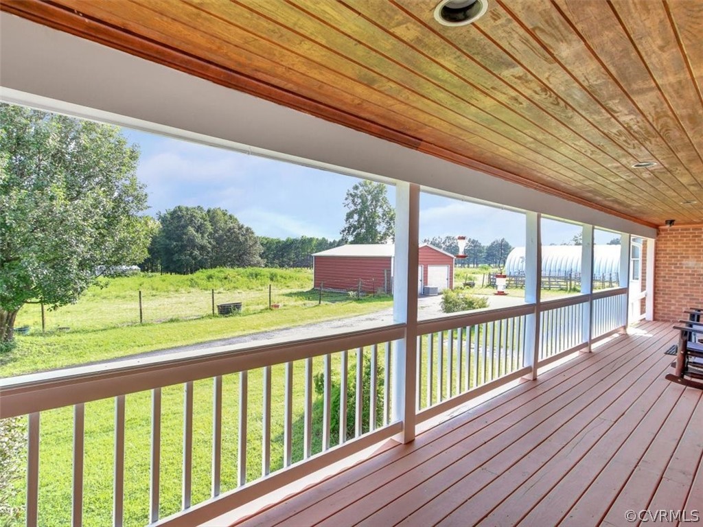 22957 Cabin Point Road Disputanta, VA 23842 - Photo 4 of 43 Gallery Image 4